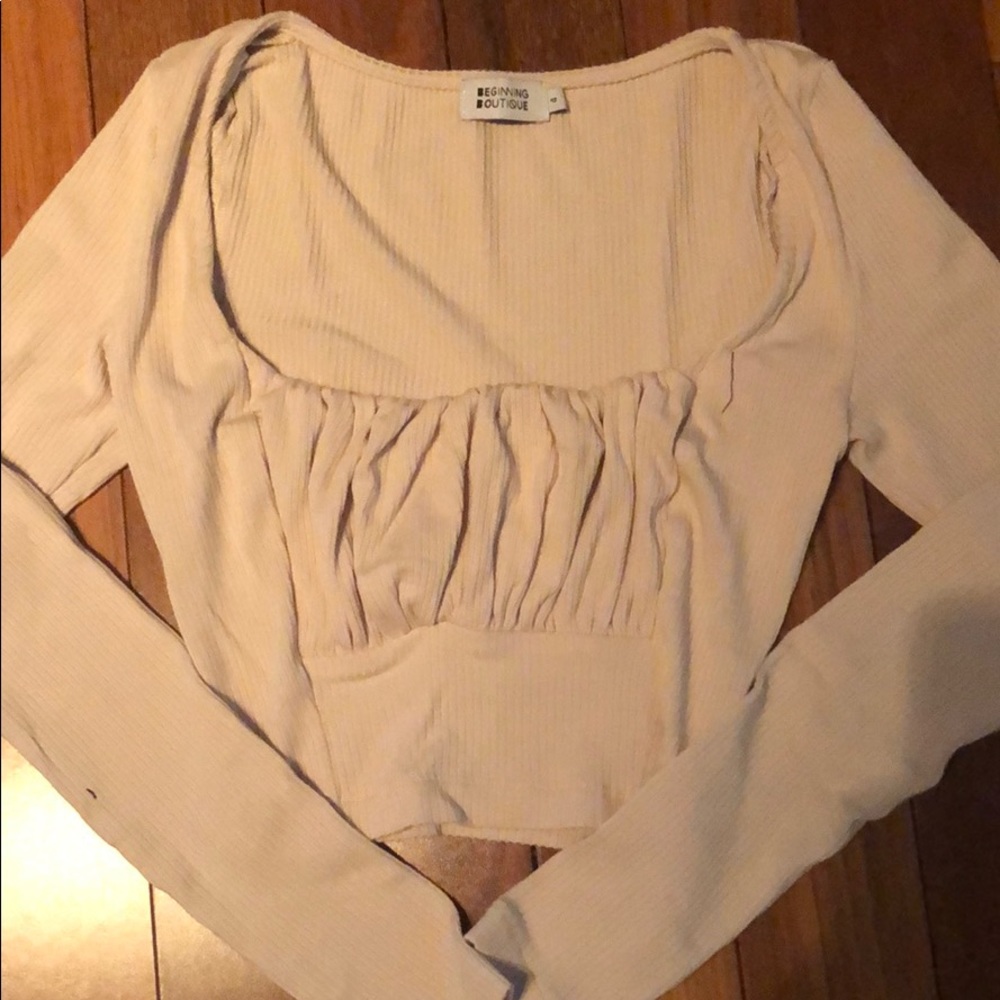 Long sleeve beige top